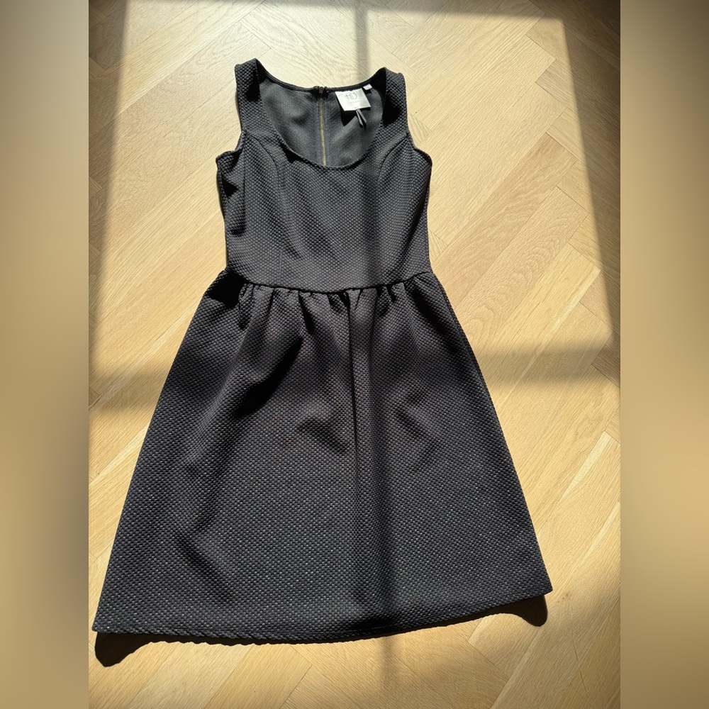 Elegant Black Women’s Mini Dress - XS